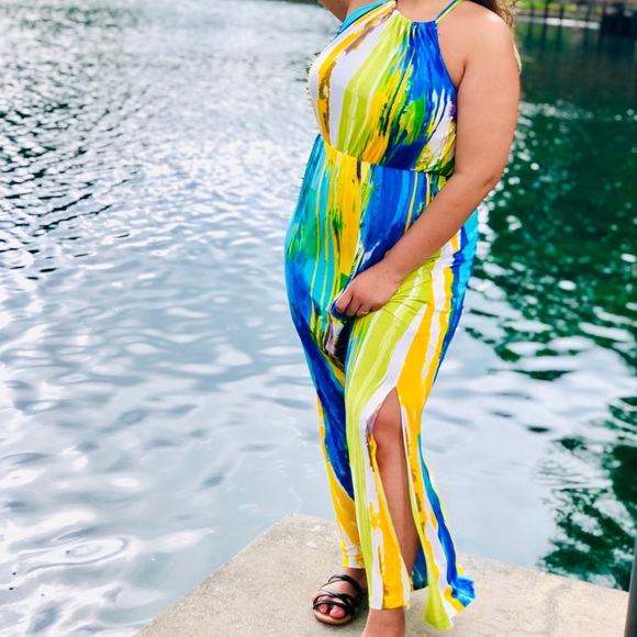 Women’s Abstract Print Knit Maxi Dress - Picture 2 of 3